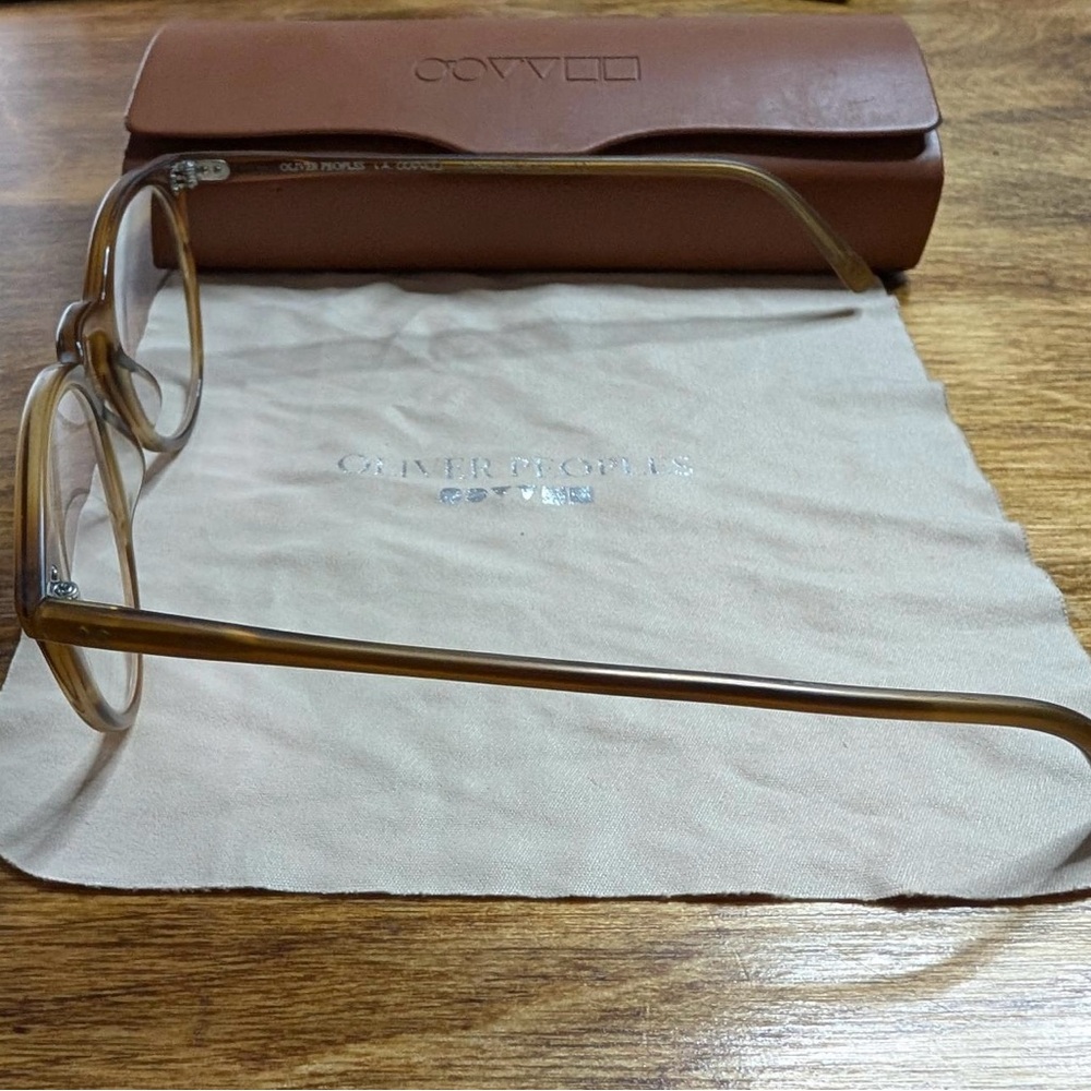 Oliver Peoples Round Acetate Glasses in Light Brown Tortoiseshell - Picture 3 of 5